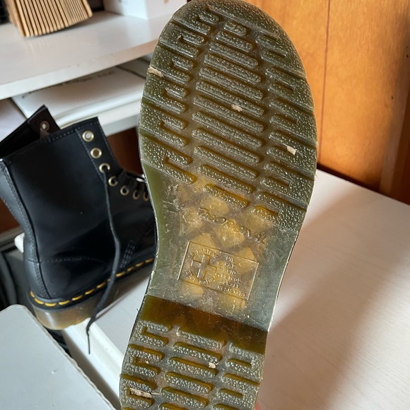 Dr. Martens - Picture 5 of 6